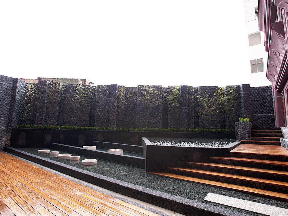 Hiyeshotel勤天商旅-花蓮館 Hualien Buitenkant foto