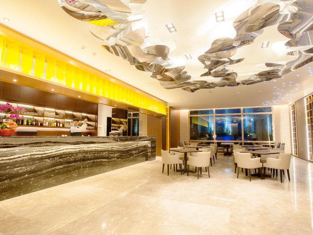 Hiyeshotel勤天商旅-花蓮館 Hualien Buitenkant foto