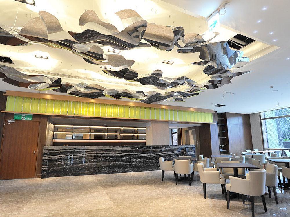 Hiyeshotel勤天商旅-花蓮館 Hualien Buitenkant foto